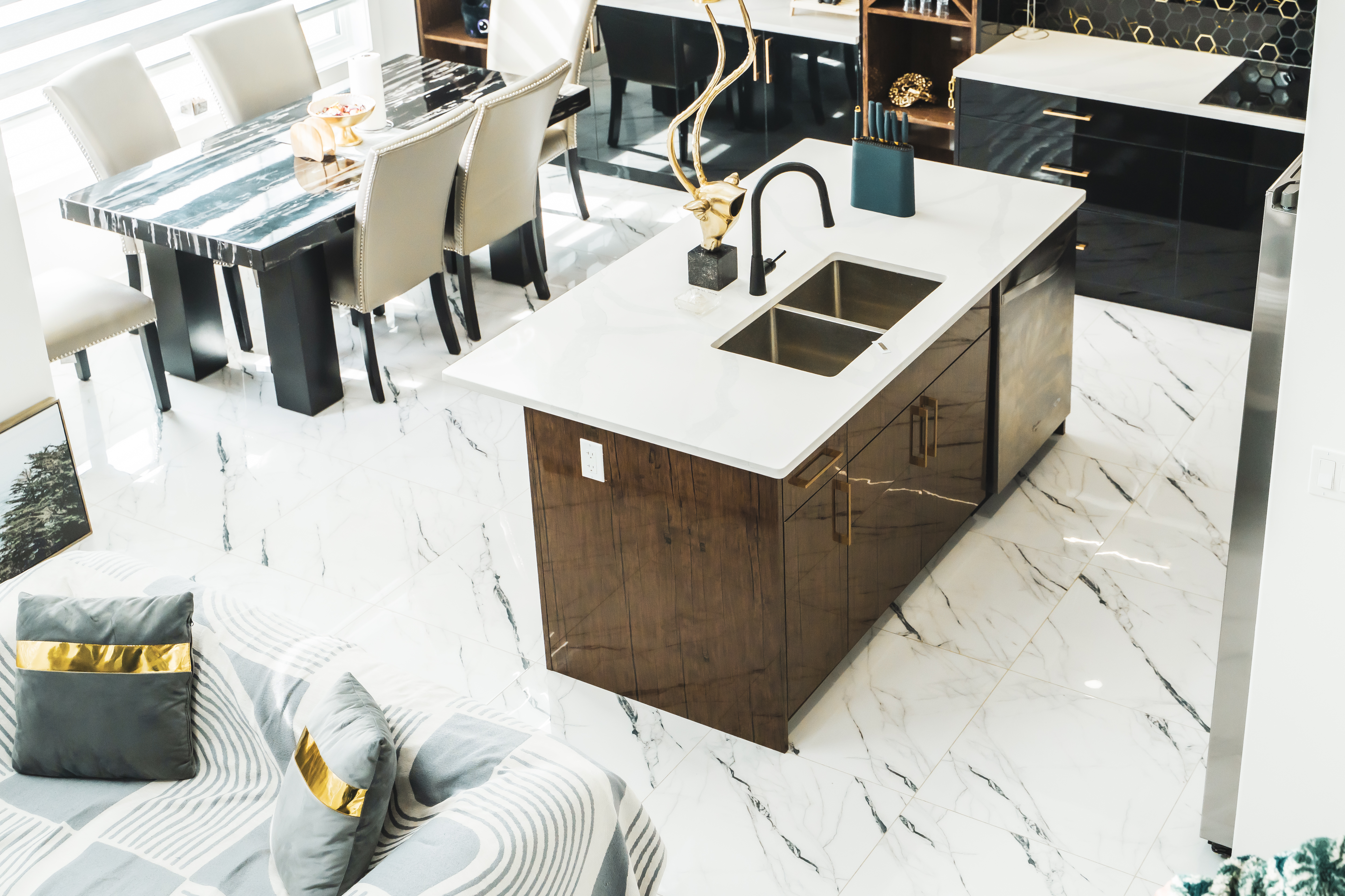 Wide-angle luxury kitchen with island – ACE Custom Cabinets